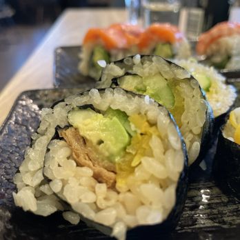 Yuubi Sushi - Veggie roll - Sushi Bars Near Me - Beaverton, Oregon