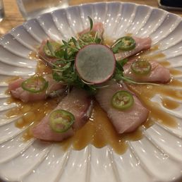 Hamachi jalapeño Hamachi jalapeño
