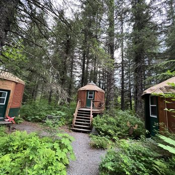 Nauti Otter - More yurts - Bed & Breakfast Near Me - Seward, Alaska