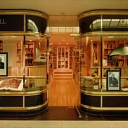 Chartwell Booksellers - Store front (from their website, chartwellbooksellers com)