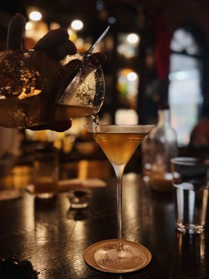 Martiny’s by null