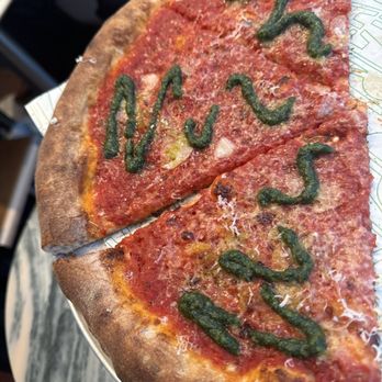 Parla - Red pizza - Pizza Near Me - New York, New York