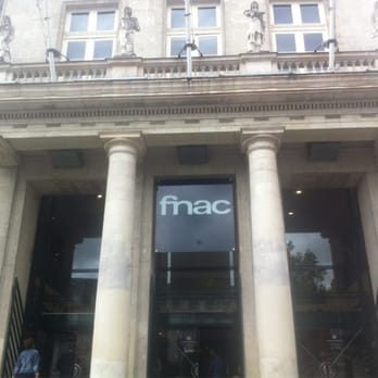 Fnac - Façade de la FNAC de Nantes - Bookstores Near Me - Nantes, 44 Fnac - Façade de la FNAC de Nantes - Bookstores Near Me - Nantes, 44