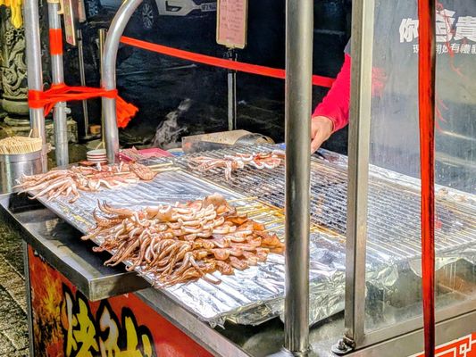 Shilin Night Market by null