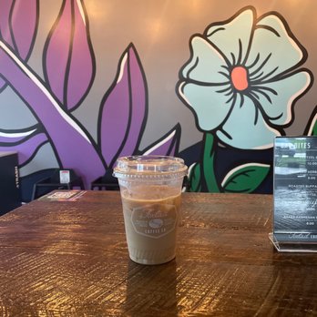 Foxtail Coffee - lavender iced coffee - Coffee & Tea Near Me - Winter Park, Florida