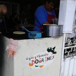 Sopes y Memelas Doña Inez - El comal