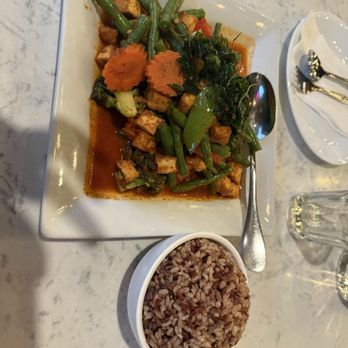 Araya's Place - 26. Phad Phrik Khing - Thai Near Me - Bellevue, Washington