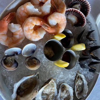 Tom Ham's Lighthouse - Seafood platter - Breakfast & Brunch Near Me - San Diego, California Tom Ham's Lighthouse - Seafood platter - Breakfast & Brunch Near Me - San Diego, California