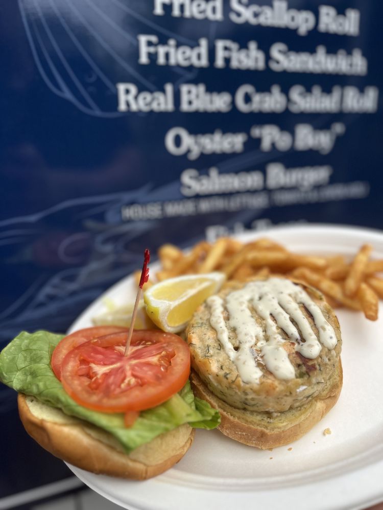 Osterville Fish, Too Logo