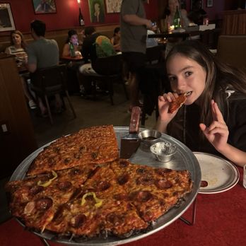 Fratesi's Pizza - Pizza Near Me - Miami, Florida