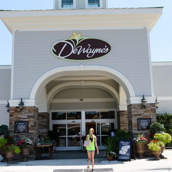 Johnston County Visitors Bureau - DeWayne's in Selma - Visitor Centers Near Me - Smithfield, North Carolina Johnston County Visitors Bureau - DeWayne's in Selma - Visitor Centers Near Me - Smithfield, North Carolina