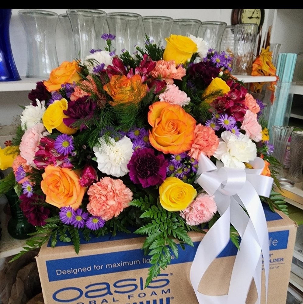 ROSE CITY GREENHOUSE 14 Photos 2260 S M33, Rose City, Michigan