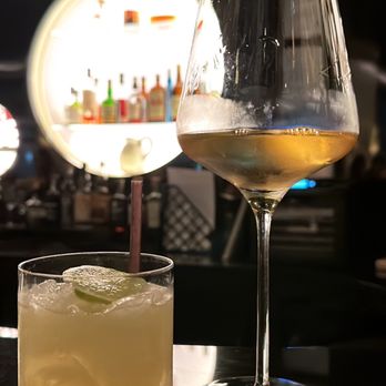 Le Jardinier - Bora Bora and Pinot Grigio - French Near Me - Miami, Florida