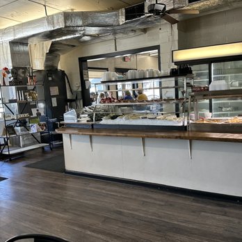 Matthews Cafeteria - The line - Southern Near Me - Tucker, Georgia