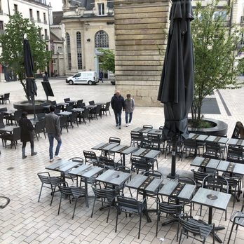 Columbus Café & Co - View from the upper level - Cafes Near Me - Dijon, 21 Columbus Café & Co - View from the upper level - Cafes Near Me - Dijon, 21