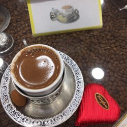 Tuğba Kuruyemiş - Kahve içeriz