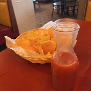 El Zarape - Chips and Salsa - Mexican Near Me - Bowling Green, Ohio