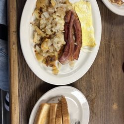 Central Lunch