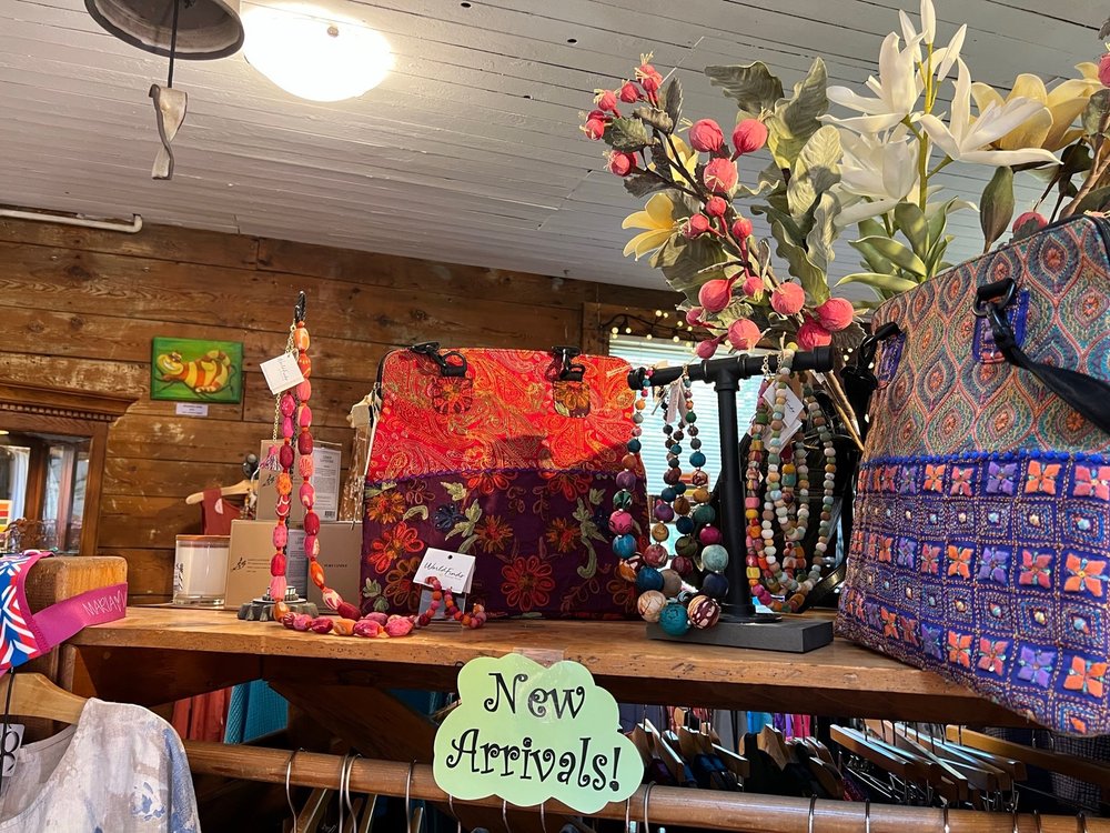 CHESHIRE CAT CLOTHING Updated March 2024 17 State St, Montpelier