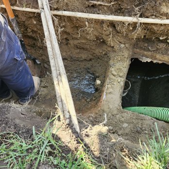 County Wide Septic - Pumping out thr second chamber of the tank. - Septic Services Near Me - Bloomington, California County Wide Septic - Pumping out thr second chamber of the tank. - Septic Services Near Me - Bloomington, California