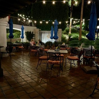 Twenty6 - Outdoor dining area - New American Near Me - La Quinta, California Twenty6 - Outdoor dining area - New American Near Me - La Quinta, California