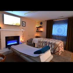 Blue Circle Healing Arts Studio - Treatment room, massage table, BioMat
