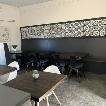HaleLife Bakery - Inside seating - Gluten-Free Near Me - St Petersburg, Florida HaleLife Bakery - Inside seating - Gluten-Free Near Me - St Petersburg, Florida
