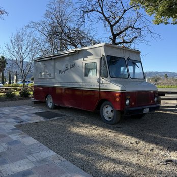 V Sattui Winery - Wineries Near Me - Saint Helena, California V Sattui Winery - Wineries Near Me - Saint Helena, California