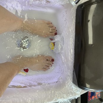 Gorgeous Nails - Lemons & rose petals - Nail Salons Near Me - San Dimas, California Gorgeous Nails - Lemons & rose petals - Nail Salons Near Me - San Dimas, California