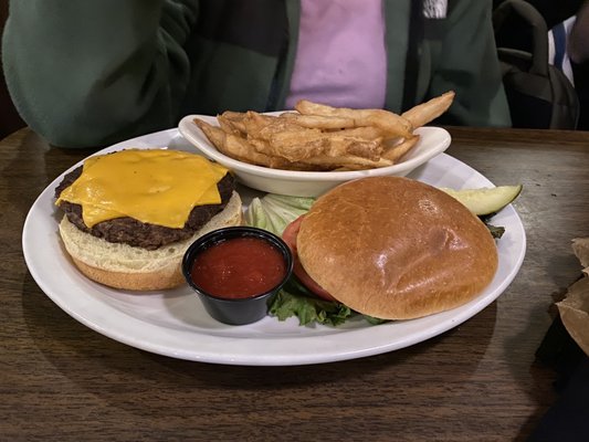 Lucky's Blind Fish Grill by null