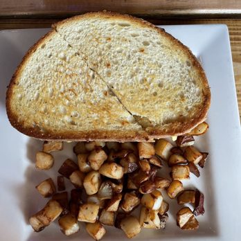 The Broken Spoke - Breakfast sandwich - Pubs Near Me - Mackinac Island, Michigan The Broken Spoke - Breakfast sandwich - Pubs Near Me - Mackinac Island, Michigan