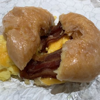 Do-Rite Donuts & Chicken - Breakfast sandwich - Applewood Smoked Bacon, cheddar and egg. - Donuts Near Me - Chicago, Illinois Do-Rite Donuts & Chicken - Breakfast sandwich - Applewood Smoked Bacon, cheddar and egg. - Donuts Near Me - Chicago, Illinois