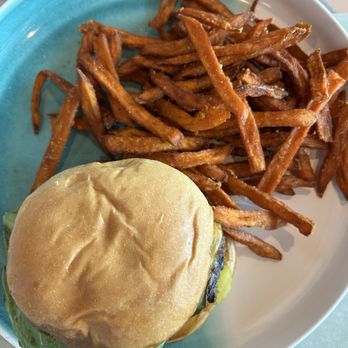 Cosmos Cafe & Market - Cafeteria Near Me - Orlando, Florida