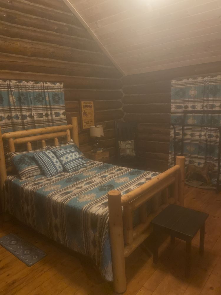 Ruggiero's Horseback Riding and Cabin rentals - equestrian in Lake Luzerne, NY