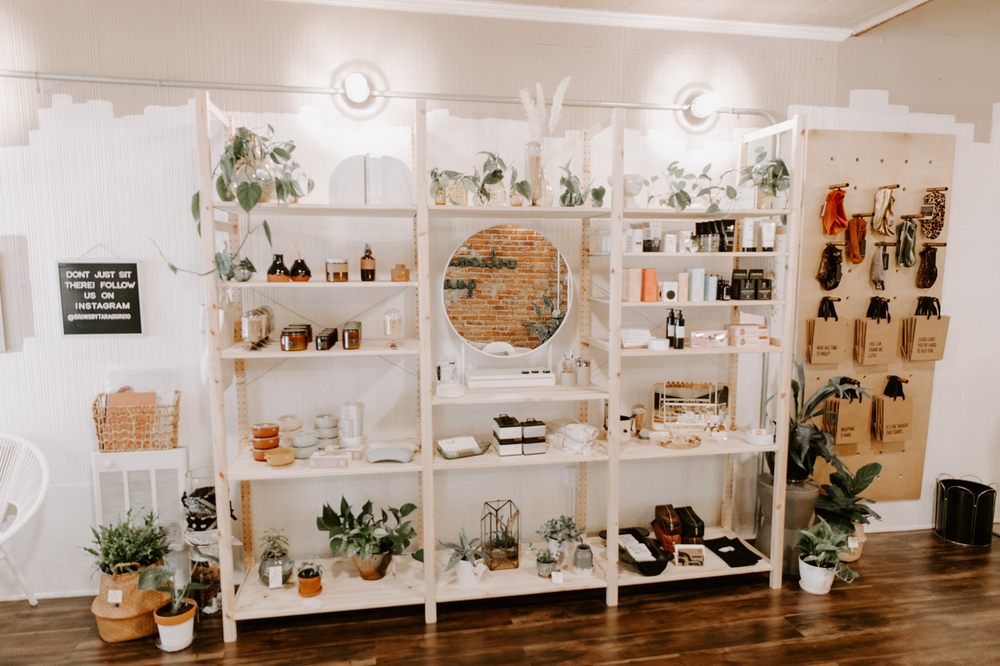 THE BROW BAR Updated August 2024 43 Photos & 42 Reviews 131 W Gay