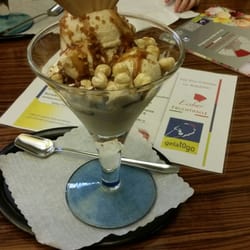 Eisbar Fruchthalle - Haselnussbecher