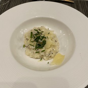 United Polaris Lounge - Risotto - Airport Lounges Near Me - Chicago, Illinois United Polaris Lounge - Risotto - Airport Lounges Near Me - Chicago, Illinois