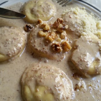 Soya & Pomodoro - Riccota & Spinach Ravioli in Walnut Cream sauce Spectacular - Italian Near Me - Miami, Florida Soya & Pomodoro - Riccota & Spinach Ravioli in Walnut Cream sauce Spectacular - Italian Near Me - Miami, Florida