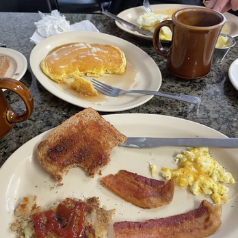 Record Grill - Mini special with one hot cake. - American Near Me - Dallas, Texas