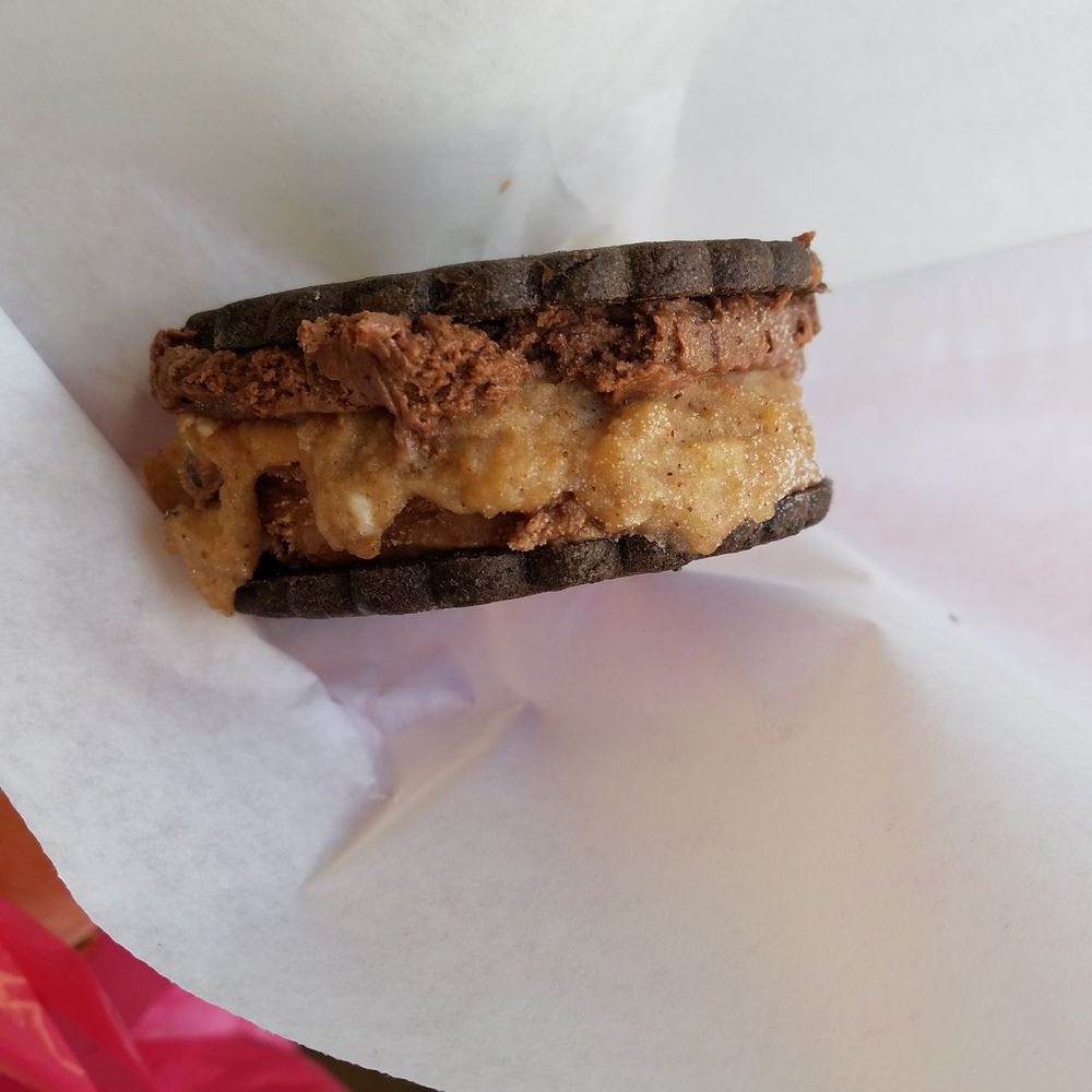Peace Pie - The Elvis - Desserts Near Me - St. Augustine, Florida Peace Pie - The Elvis - Desserts Near Me - St. Augustine, Florida