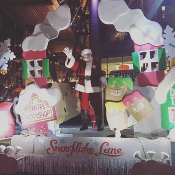 Snowflake Lane - Santa's coming to town - Festivals Near Me - Bellevue, Washington Snowflake Lane - Santa's coming to town - Festivals Near Me - Bellevue, Washington