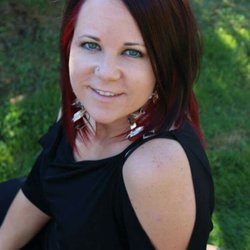 Shear Elegance - Manager stylist Tricia Perry