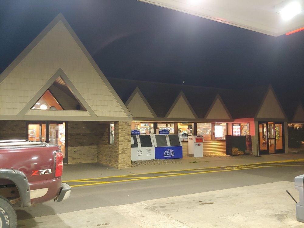 BRICK’S TRAVEL CENTER Updated October 2024 34 Photos & 10 Reviews