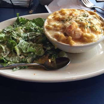 Boston Sail Loft - Lobster mac & cheese - Bars Near Me - Boston, Massachusetts