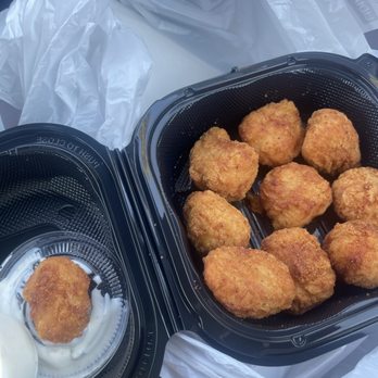 Flooky’s - Chatsworth - i ordered the boneless chicken wings in cajun flavor - Breakfast & Brunch Near Me - Chatsworth, California Flooky’s - Chatsworth - i ordered the boneless chicken wings in cajun flavor - Breakfast & Brunch Near Me - Chatsworth, California