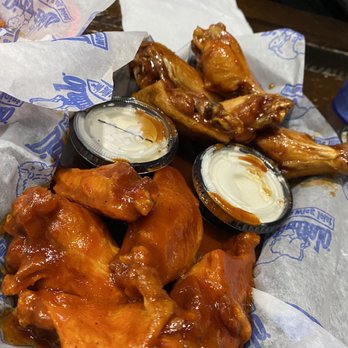 The Dirty Buffalo - Cajun Buffalo Wings & Sweet BBQ Wings - Chicken Wings Near Me - Virginia Beach, Virginia