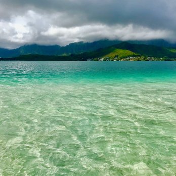 Kaneohe Bay Sandbar - I edited the photo only a little, to bring out the graded color of the ocean and sandbar. It's not a lot of touch up, either - Beaches Near Me - Kaneohe, Hawaii