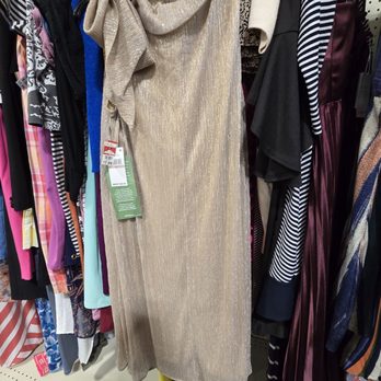 Goodwill Store - Occasion dress - Thrift Stores Near Me - Indianapolis, Indiana