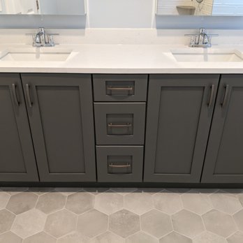 Mako Renovation - two sinks in a bathroom - General Contractors Near Me - Chicago, Illinois