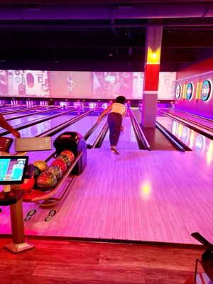Lucky Strike Atlantic Station by null